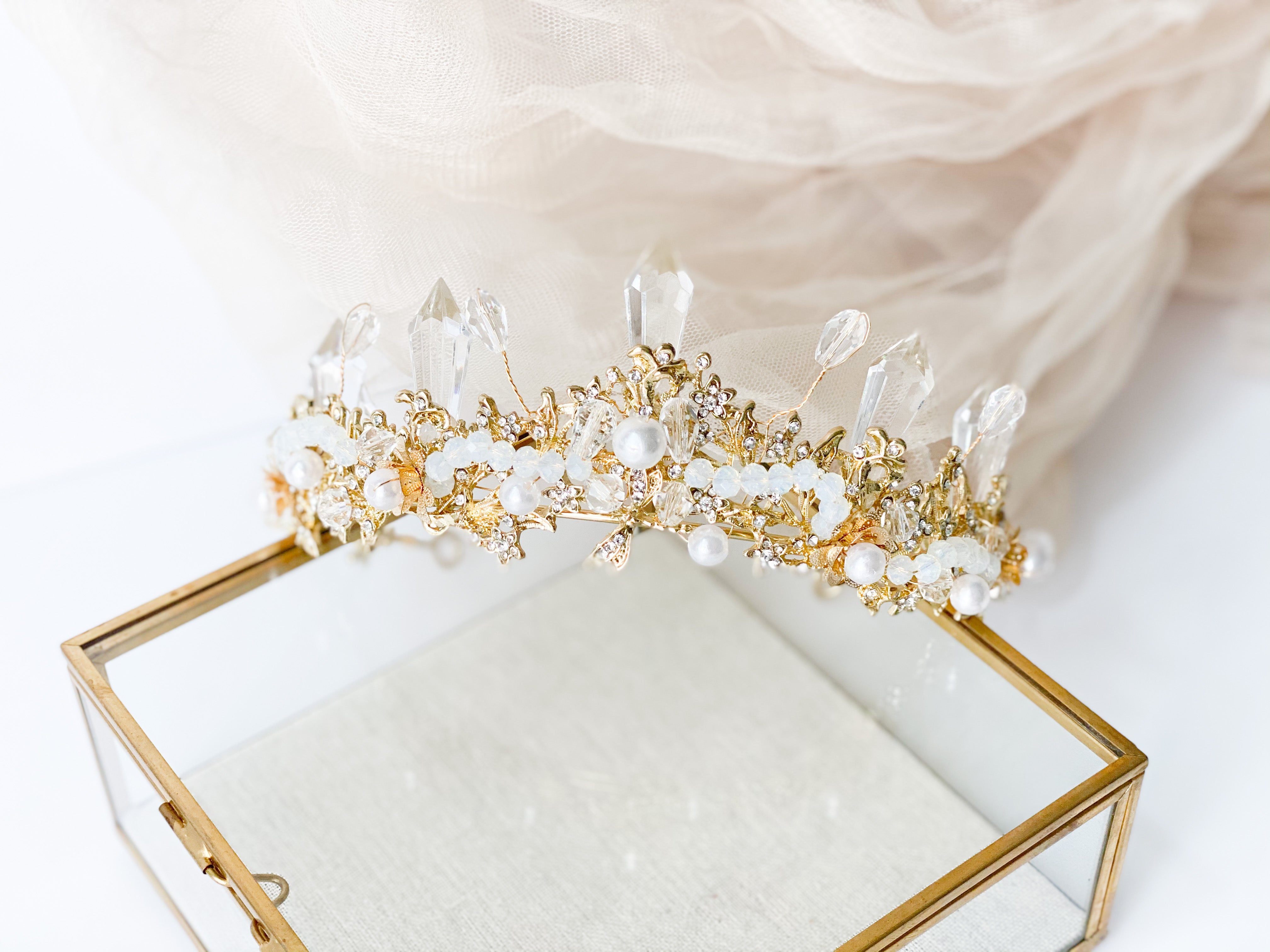 Arethusa Bridal Crown