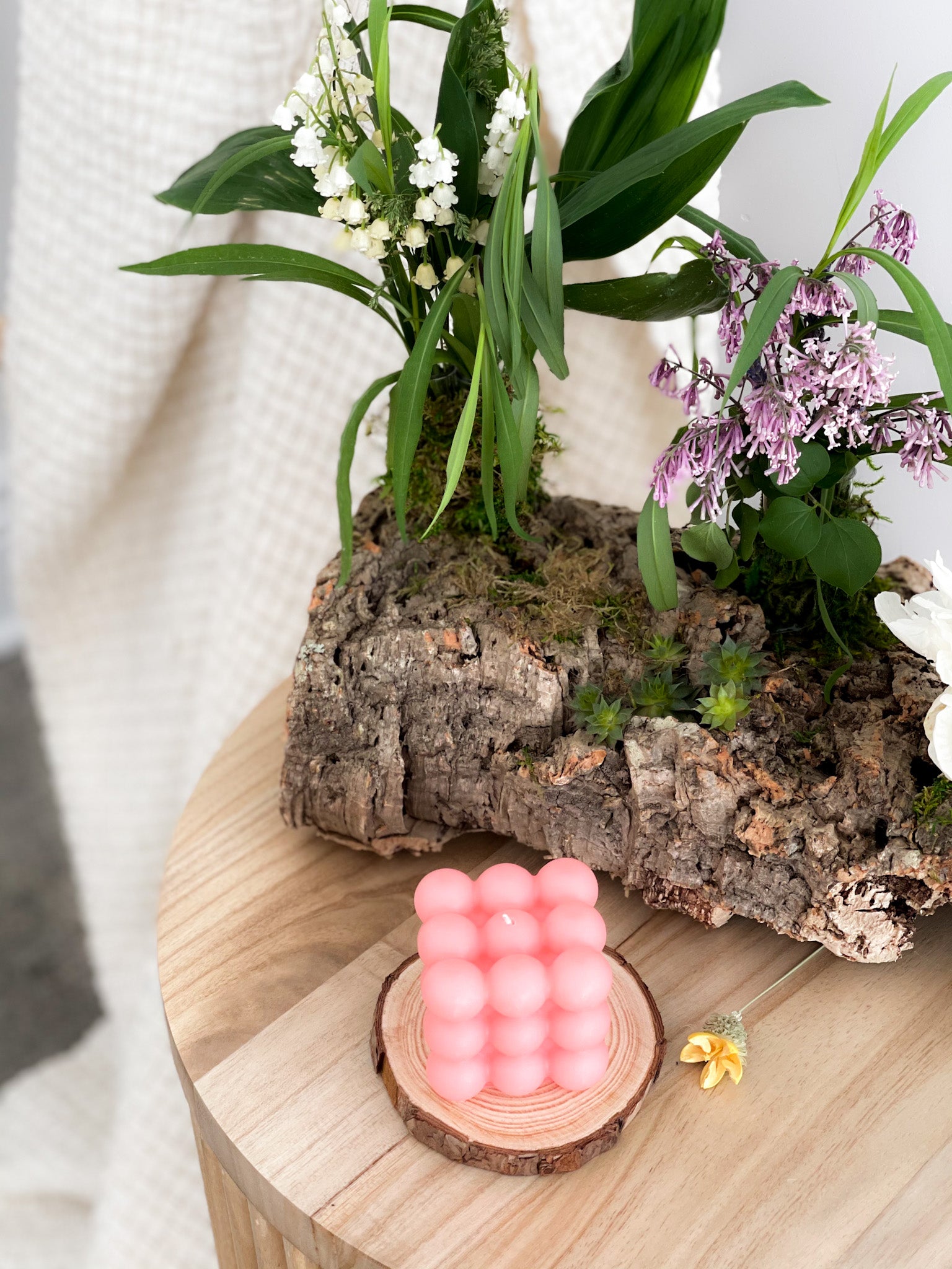 Bubble Cube Candle with Floral Scent