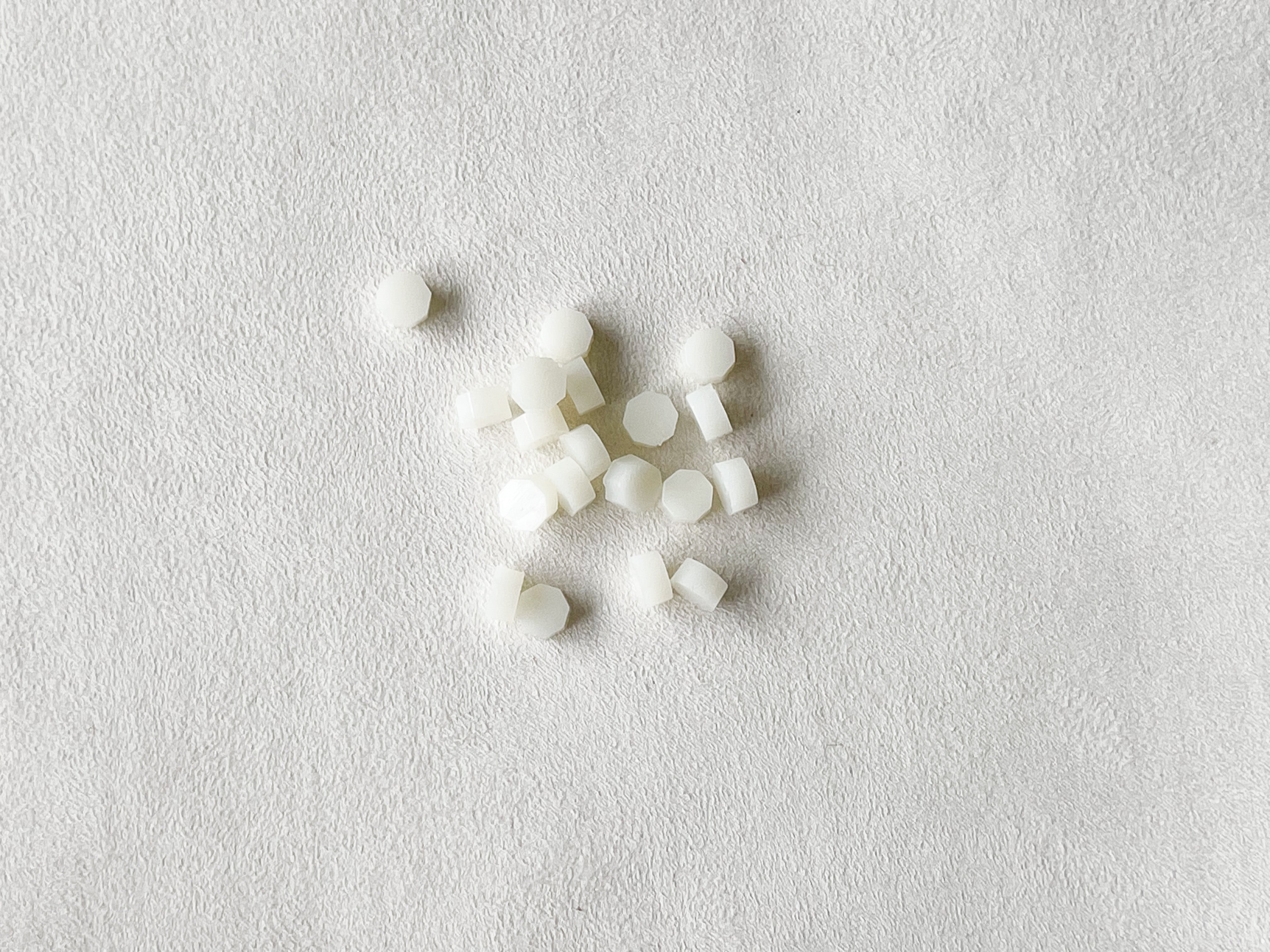 Clear White Wax Beads (50/100/200 beads)